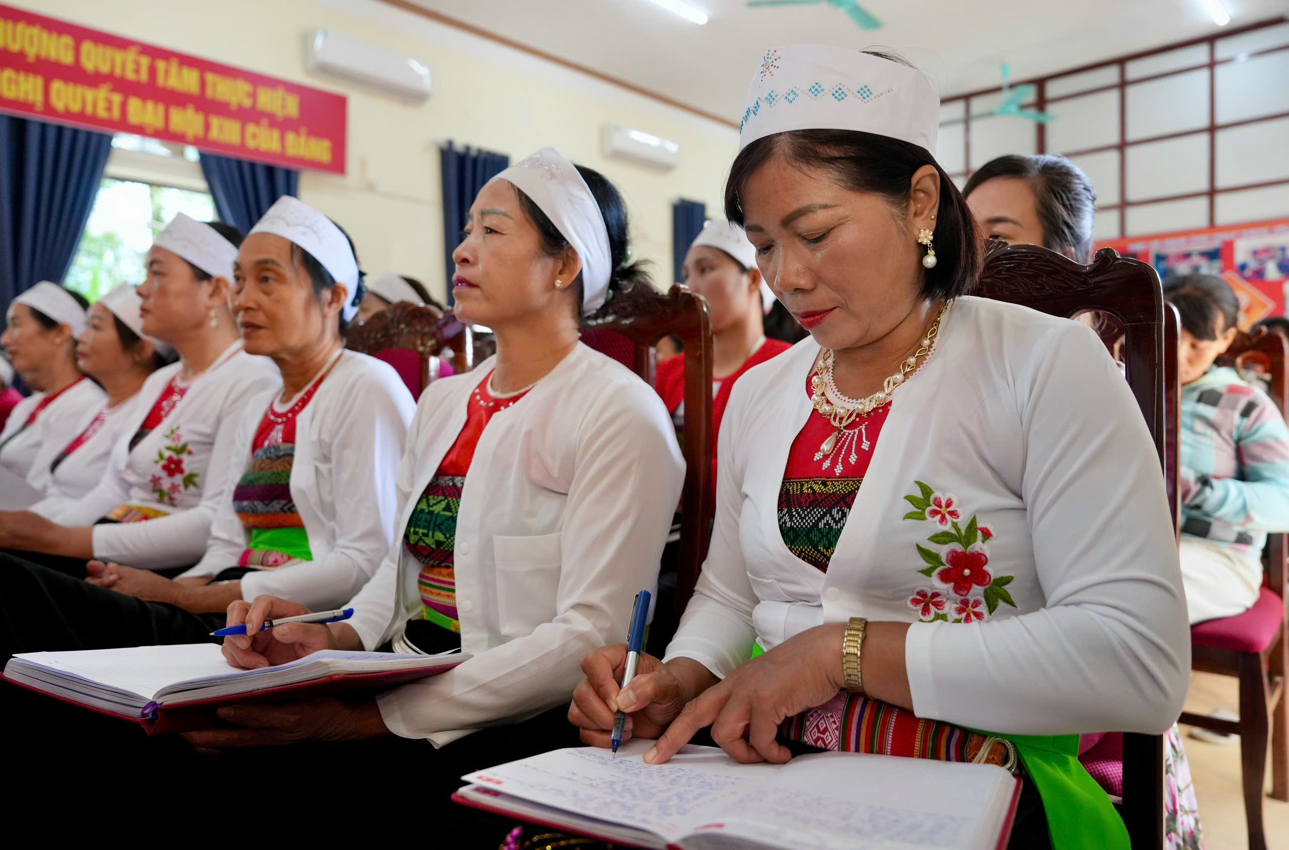 Lao động dân tộc thiểu số quan tâm nhiều nhất tới chính sách BHXH- Ảnh 2.