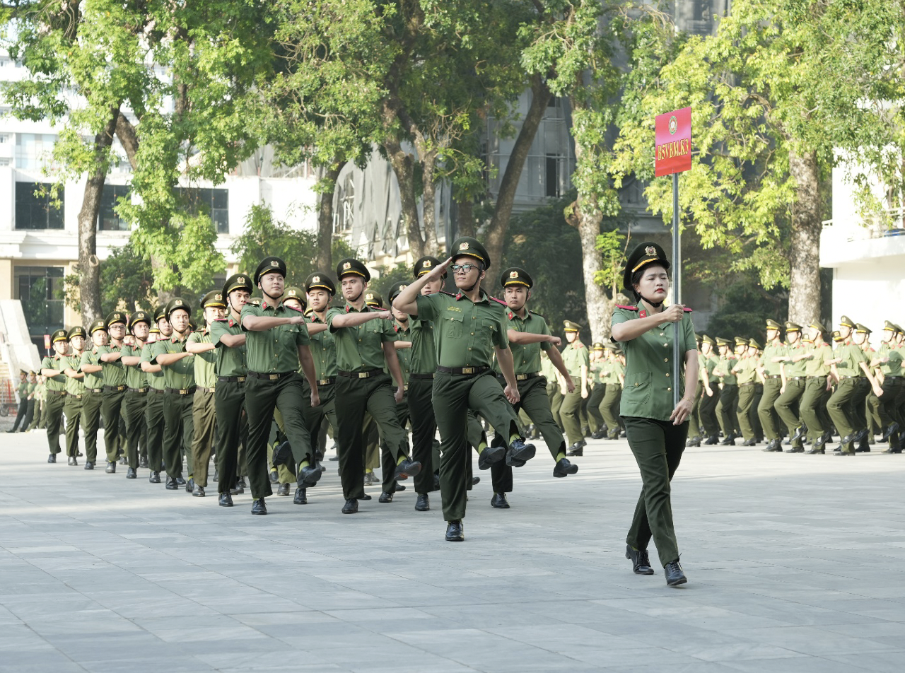 Sôi nổi Hội thi Điều lệnh, võ thuật CAND khối học viên Học viện ANND - Ảnh 2.