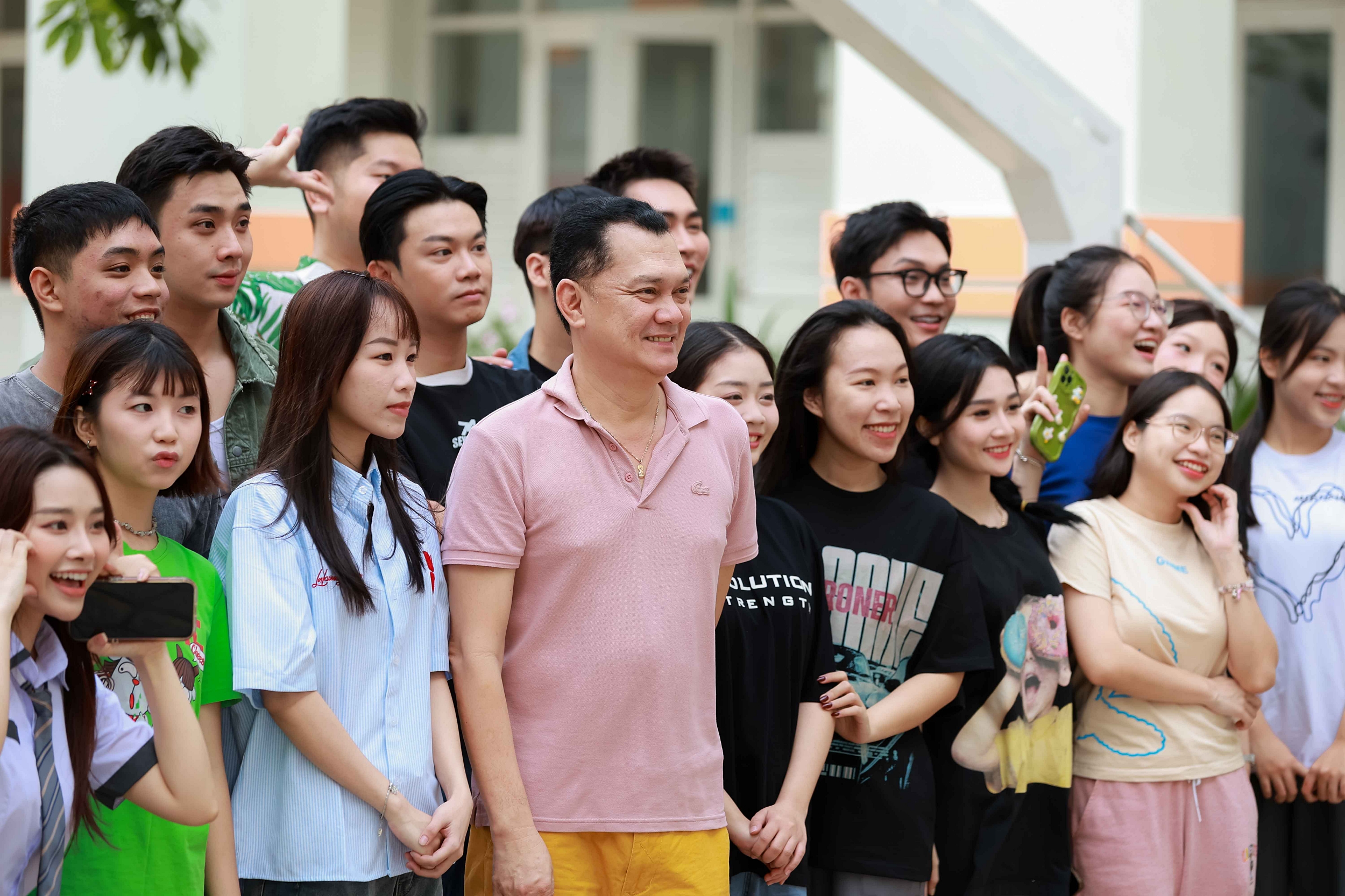 Ginô Tống làm tiếp "Học đường nổi loạn", toàn bộ doanh thu tặng học sinh nghèo vùng cao - Ảnh 3.