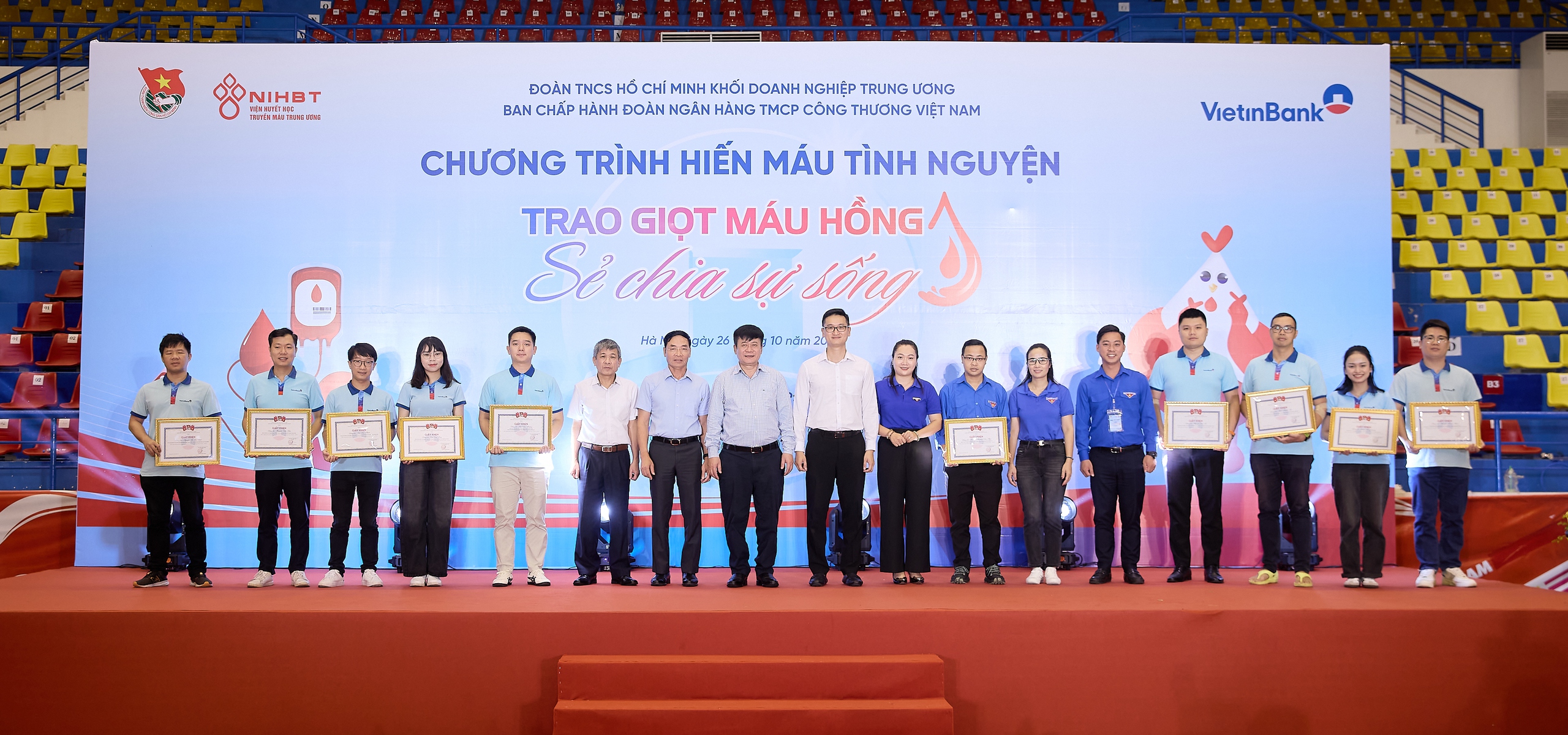 Đoàn thanh niên Vietinbank tổ chức thành công chương trình hiến máu tình nguyện năm 2024- Ảnh 2.