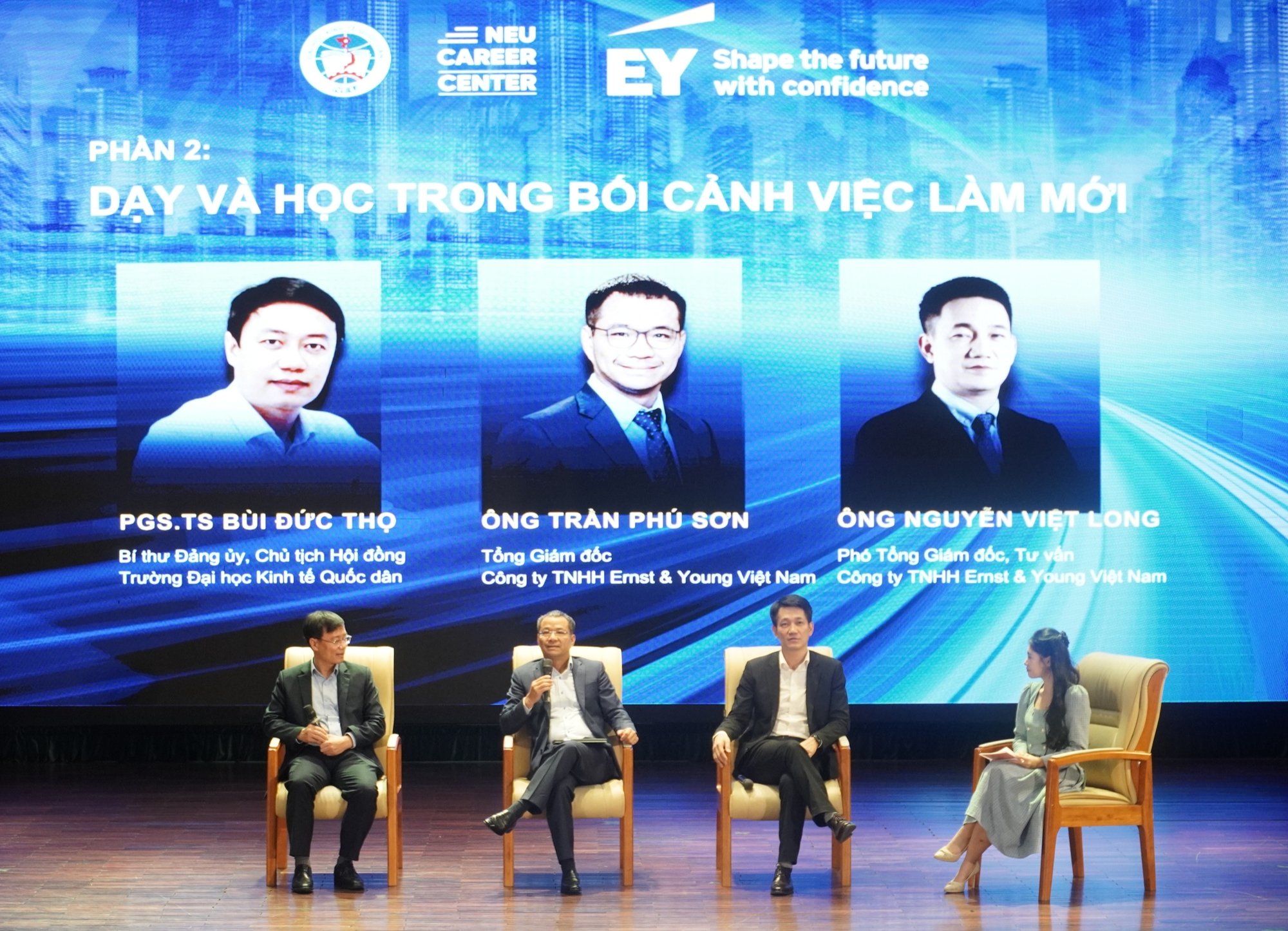 23% công việc sẽ biến đổi vào năm 2027: Chuyên gia khuyên "trường học là nơi an toàn để mắc lỗi"- Ảnh 1.