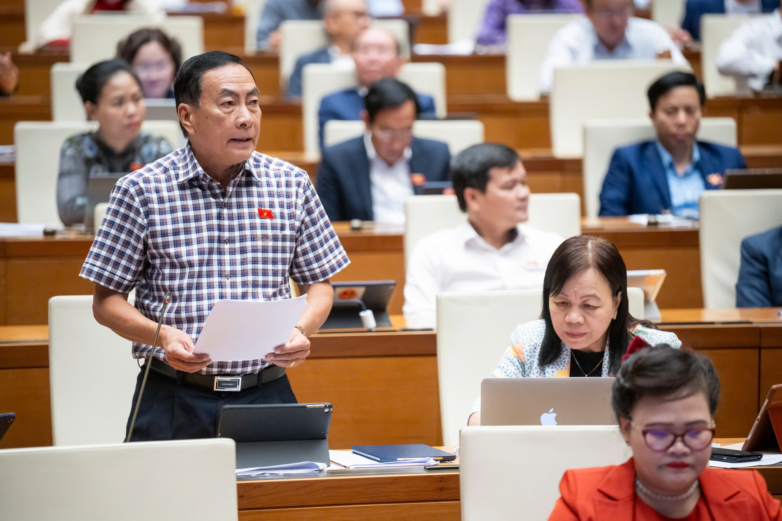 Quản lý thị trường bất động sản và nhà ở xã hội bất cập do "tâm lý sợ sai, tâm lý nhiệm kỳ" - Ảnh 2.