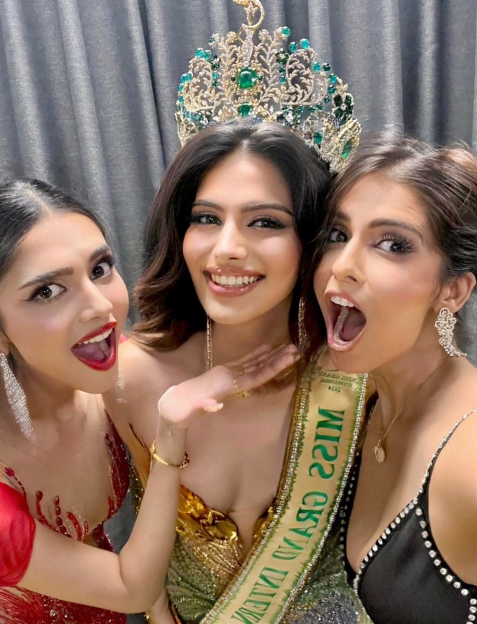 Nhan sắc xinh đẹp đầy mê hoặc của mẹ và em gái tân Miss Grand International 2024 gây ngỡ ngàng- Ảnh 4.