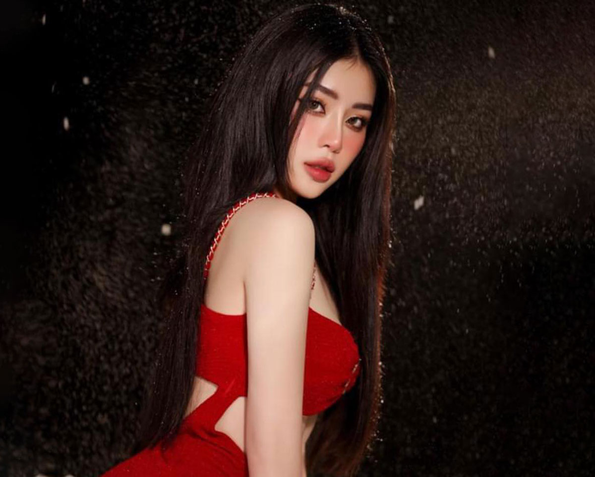 Bạn gái Nguyễn Quốc Việt: Là hot girl nổi tiếng, nhan sắc tuyệt trần - Ảnh 3.