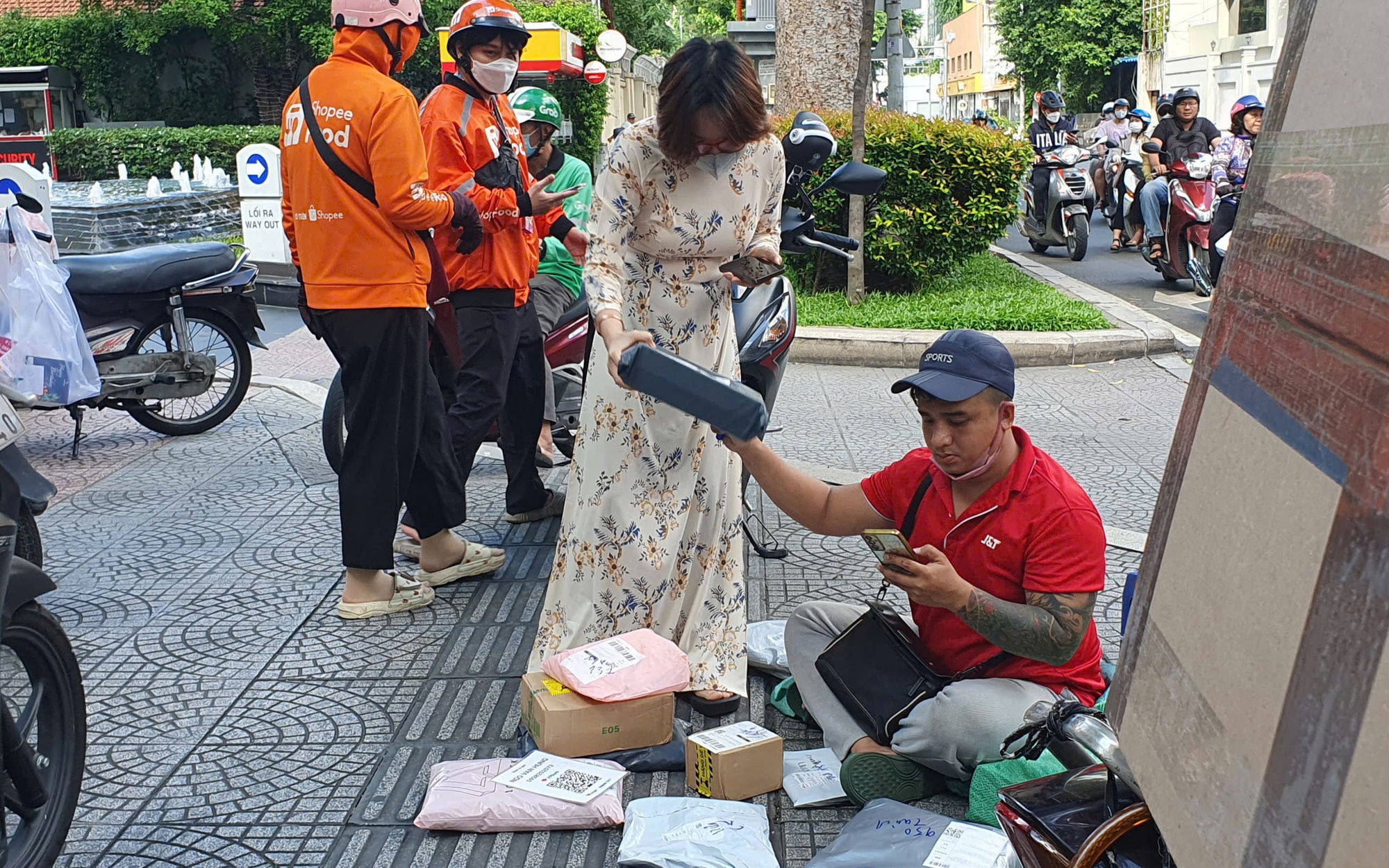 Lo hàng Trung Quốc triệt tiêu hàng Việt - Bài 2: DN Việt ra tín hiệu SOS - Ảnh 2.