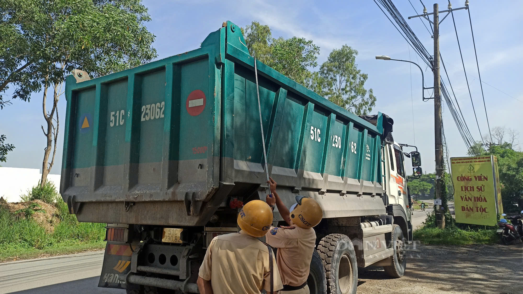 Hơn 47 tỷ đồng tiền phạt thu được sau một năm thí điểm sử dụng cân tự động ở TP.HCM- Ảnh 1.