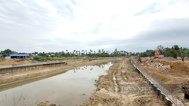 Quảng Ngãi hiện trạng các dự án chống sạt lở có đáp ứng yêu cầu điểm dừng kĩ thuật mùa bão lũ? - Ảnh 1.