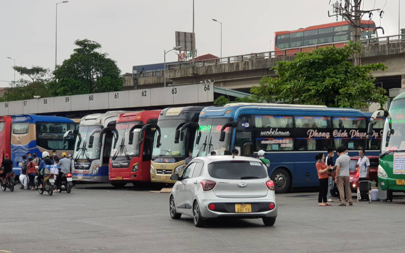 Ký ức Hà Nội: Lứa học trò dễ mến trong vòng tay thầy cô, bè bạn - Ảnh 2.