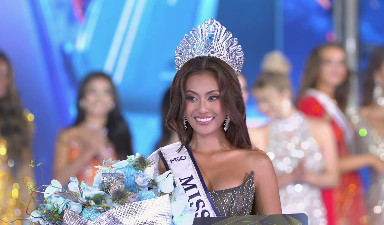 Kết quả chung kết Miss Cosmo 2024: Người đẹp Indonesia đăng quang - Ảnh 1.