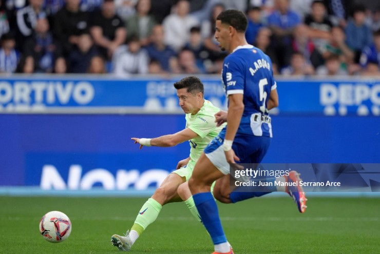 Lập hattrick vào lưới Alaves trong 32 phút, Lewandowski chỉ ra bí quyết - Ảnh 2.