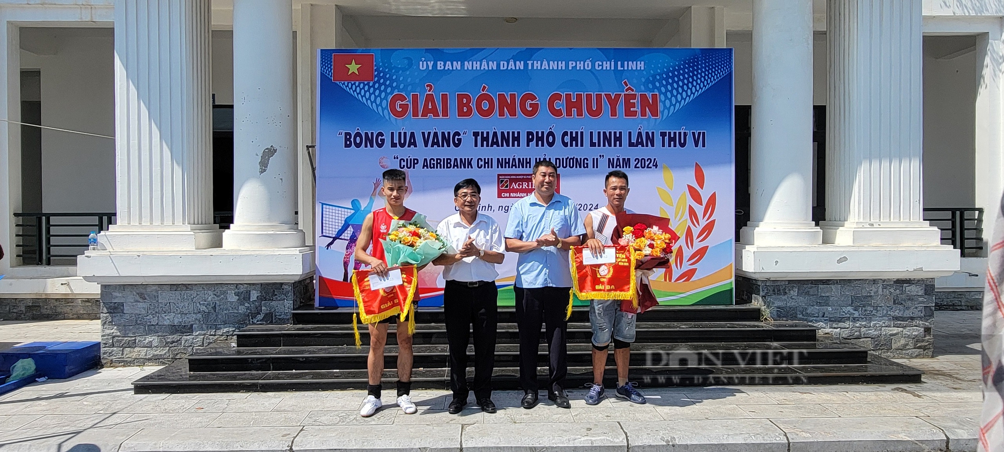 Nông dân phường Thái Học "vượt nắng", thắng giải bóng chuyền bông lúa vàng TP Chí Linh lần thứ VI- Ảnh 8.