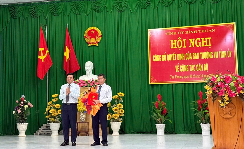 Giám đốc Sở Lao động Thương binh Xã hội tỉnh Bình Thuận làm Bí thư Huyện ủy Tuy Phong- Ảnh 2.