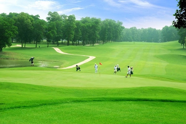 Thừa Thiên Huế sẽ có khu du lịch nghỉ dưỡng kết hợp sân golf 270ha tại huyện Phong Điền- Ảnh 1.