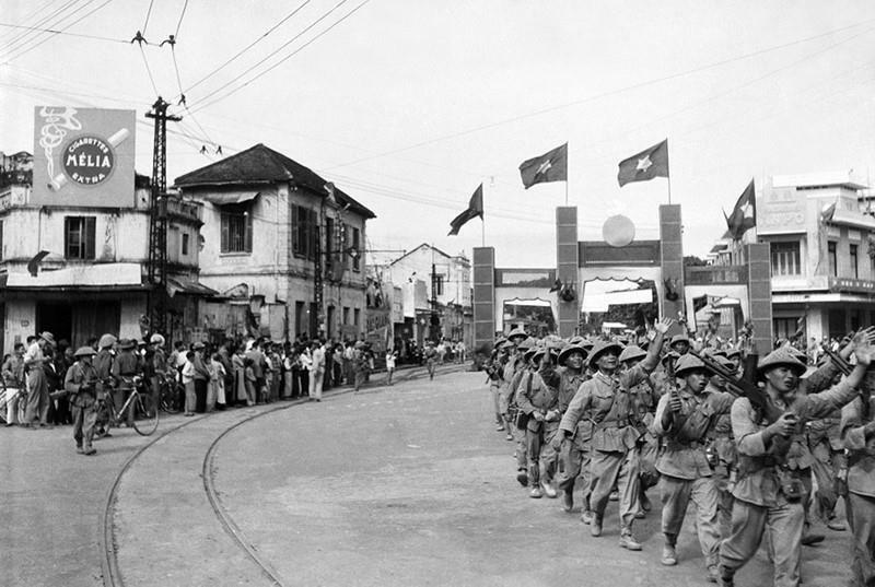 Nhạc sĩ Đoàn Bổng: “Hà Nội hôm nay tấp nập, đông đúc hơn… nhưng tình yêu của tôi vẫn không thay đổi"- Ảnh 2.