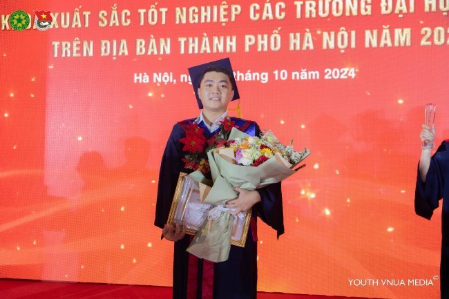 Trần Quốc Dũng - Thủ khoa xuất sắc tốt nghiệp năm 2024 tự hào là sinh viên Học viện Nông nghiệp Việt Nam - Ảnh 1.