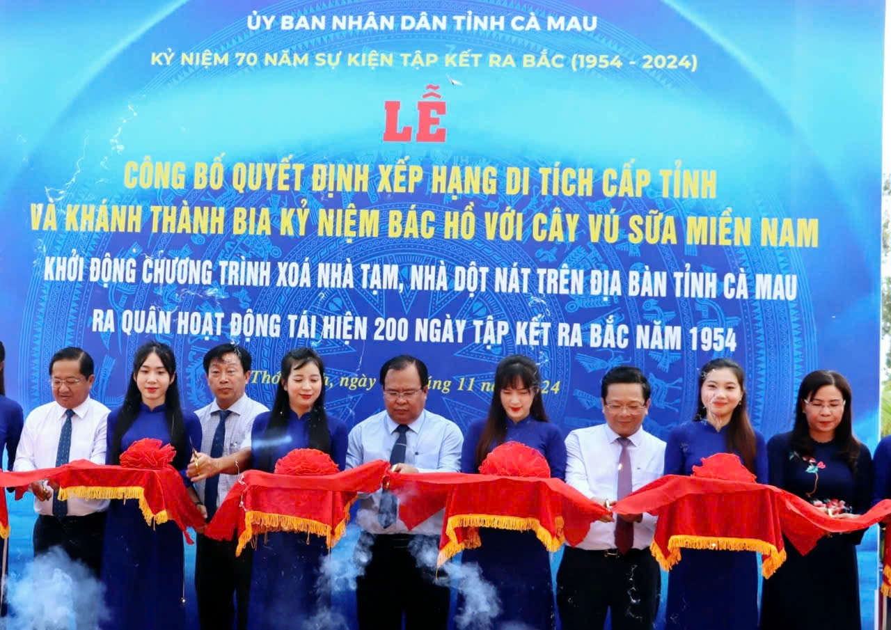 Cà Mau khánh thành bia kỷ niệm Bác Hồ với cây vú sữa miền Nam- Ảnh 2.