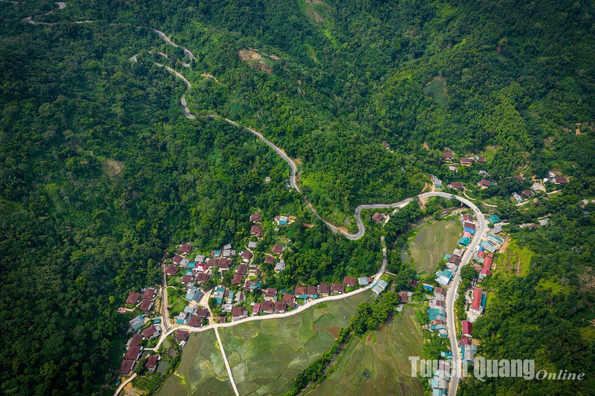 Làng cổ Đống Đa, một làng cổ đẹp như phim đã 200 năm tuổi cách TP Tuyên Quang 160km- Ảnh 1.