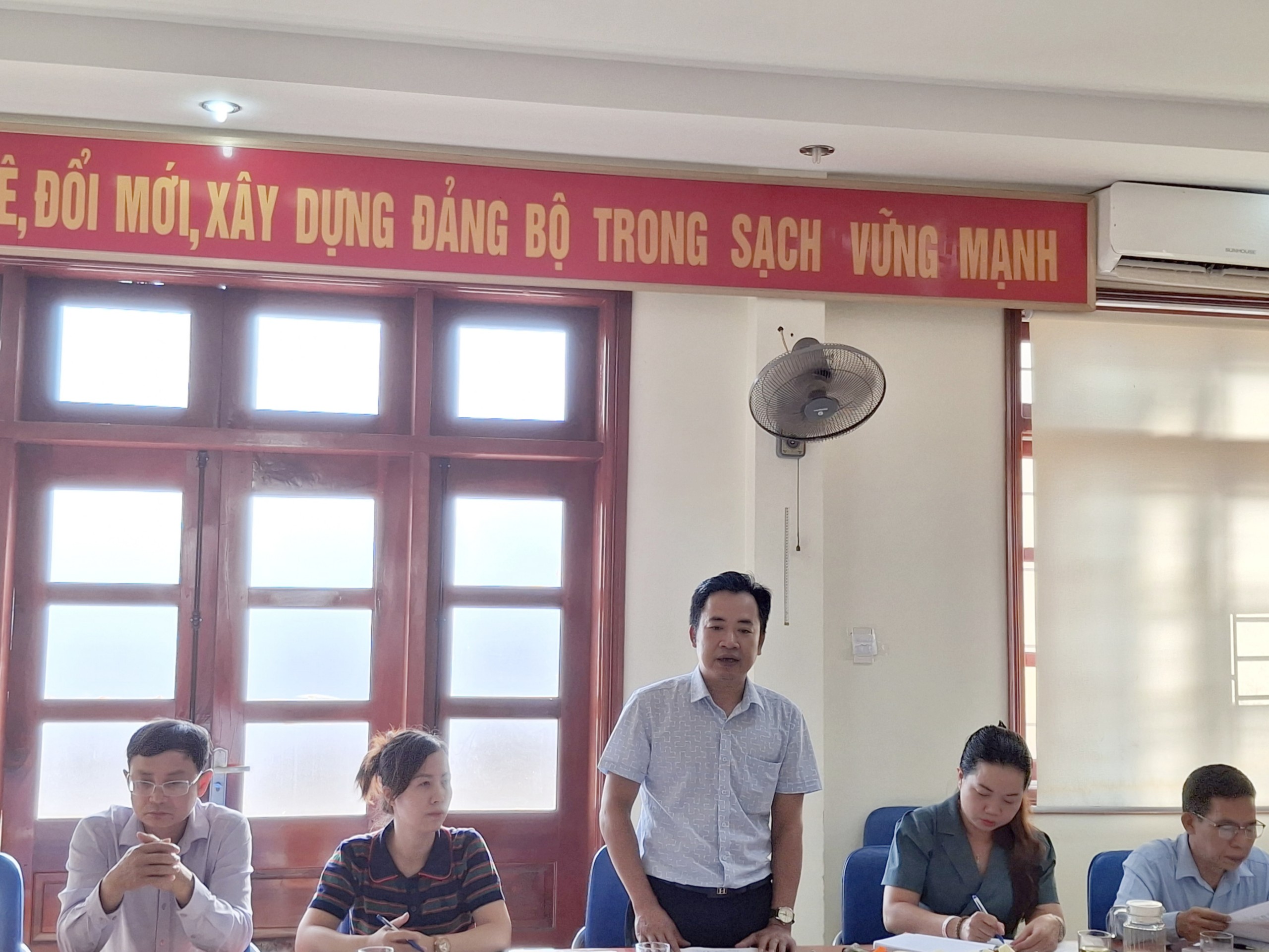 Hội Nông dân Hải Phòng: Giám sát thực tế phân loại, thu gom, vận chuyển và xử lý chất thải rắn sinh hoạt - Ảnh 4.