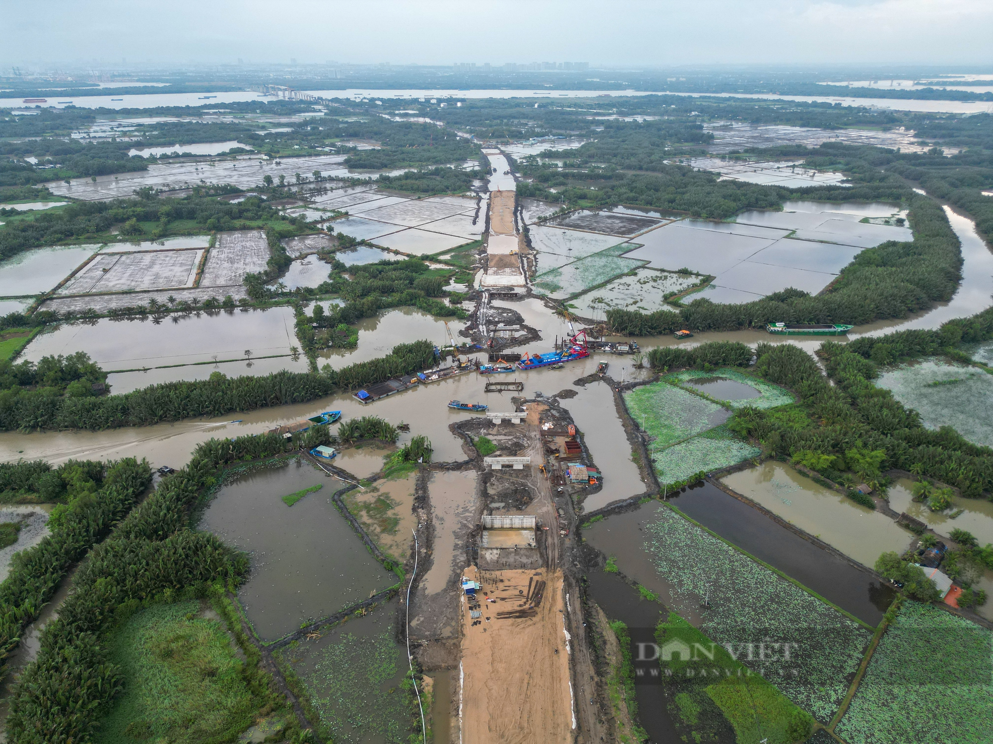 Đẩy nhanh tiến độ, thi công ngày đêm tại dự án Vành đai 3 qua Đồng Nai gần 2.600 tỷ đồng- Ảnh 7.