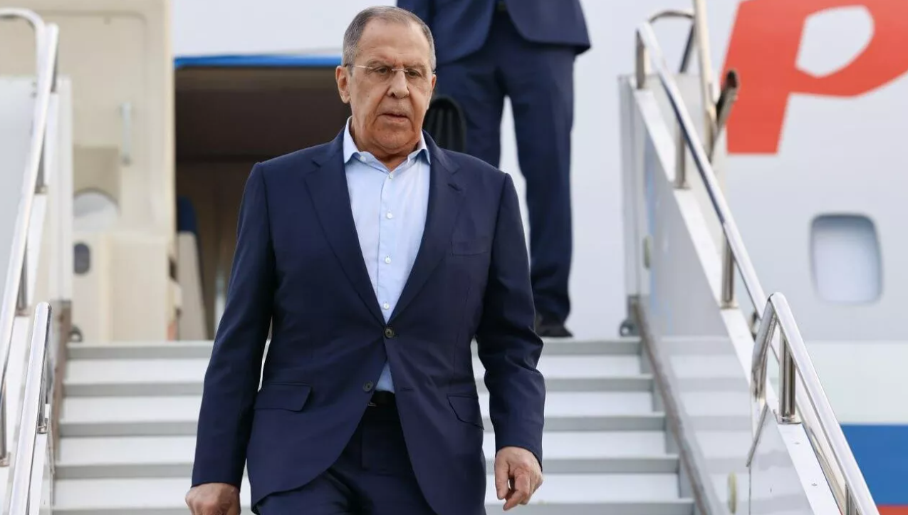 Ông Lavrov than phiền các nước "thân thiện" từ chối tiếp nhiên liệu cho máy bay của ông do lệnh trừng phạt - Ảnh 1.