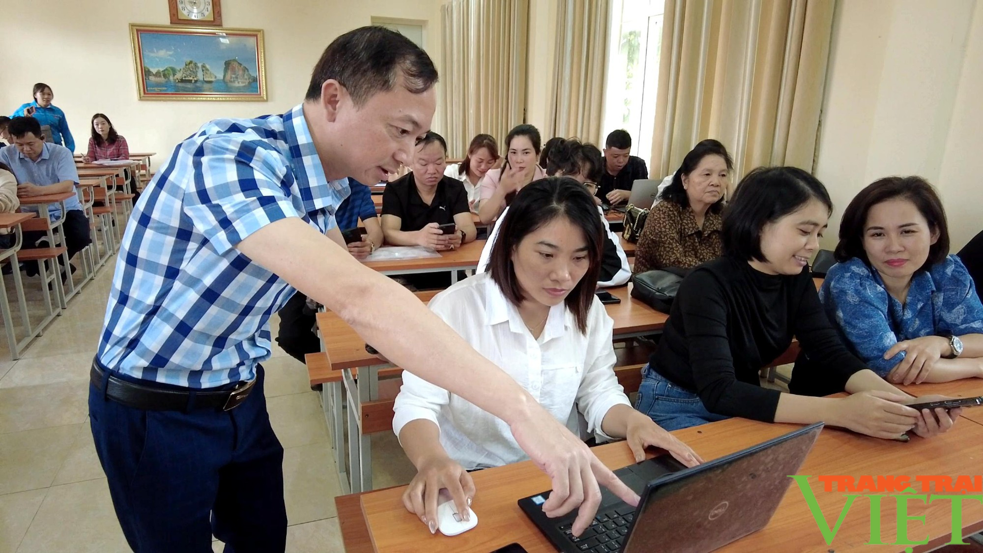 Nâng cao năng lực, hiệu quả điều hành và xây dựng nền tảng dữ liệu số ở Lào Cai - Ảnh 3.