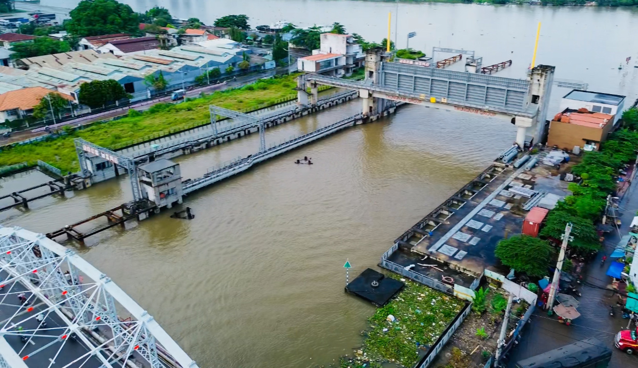 Loạt dự án nằm "đắp chiếu" nhiều năm gây lãng phí, TP.HCM chỉ đạo xử lý dứt điểm - Ảnh 2.