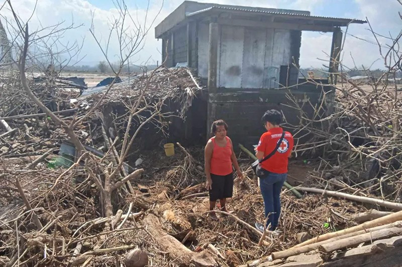 Sau khi bị bão Usagi tàn phá, Philippines chuẩn bị đón cuồng phong mới - Ảnh 10.