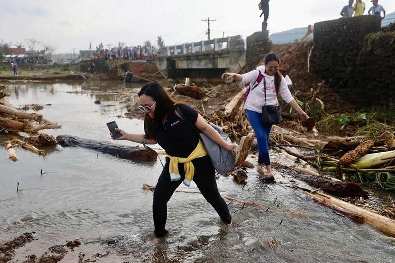 Sau khi bị bão Usagi tàn phá, Philippines chuẩn bị đón cuồng phong mới - Ảnh 6.