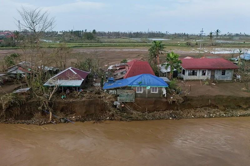 Sau khi bị bão Usagi tàn phá, Philippines chuẩn bị đón cuồng phong mới - Ảnh 7.