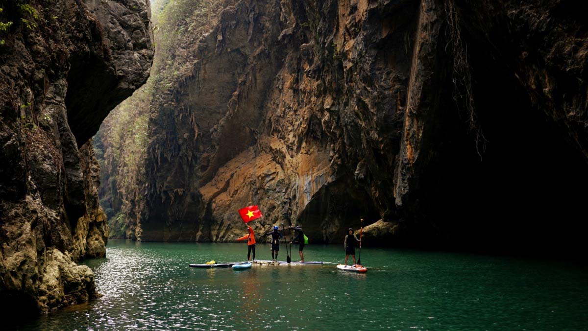 Đi du lịch Hà Giang mùa nào đẹp nhất?: Hẻm Khẩu Vai chiếm trọn trái tim du khách- Ảnh 4.