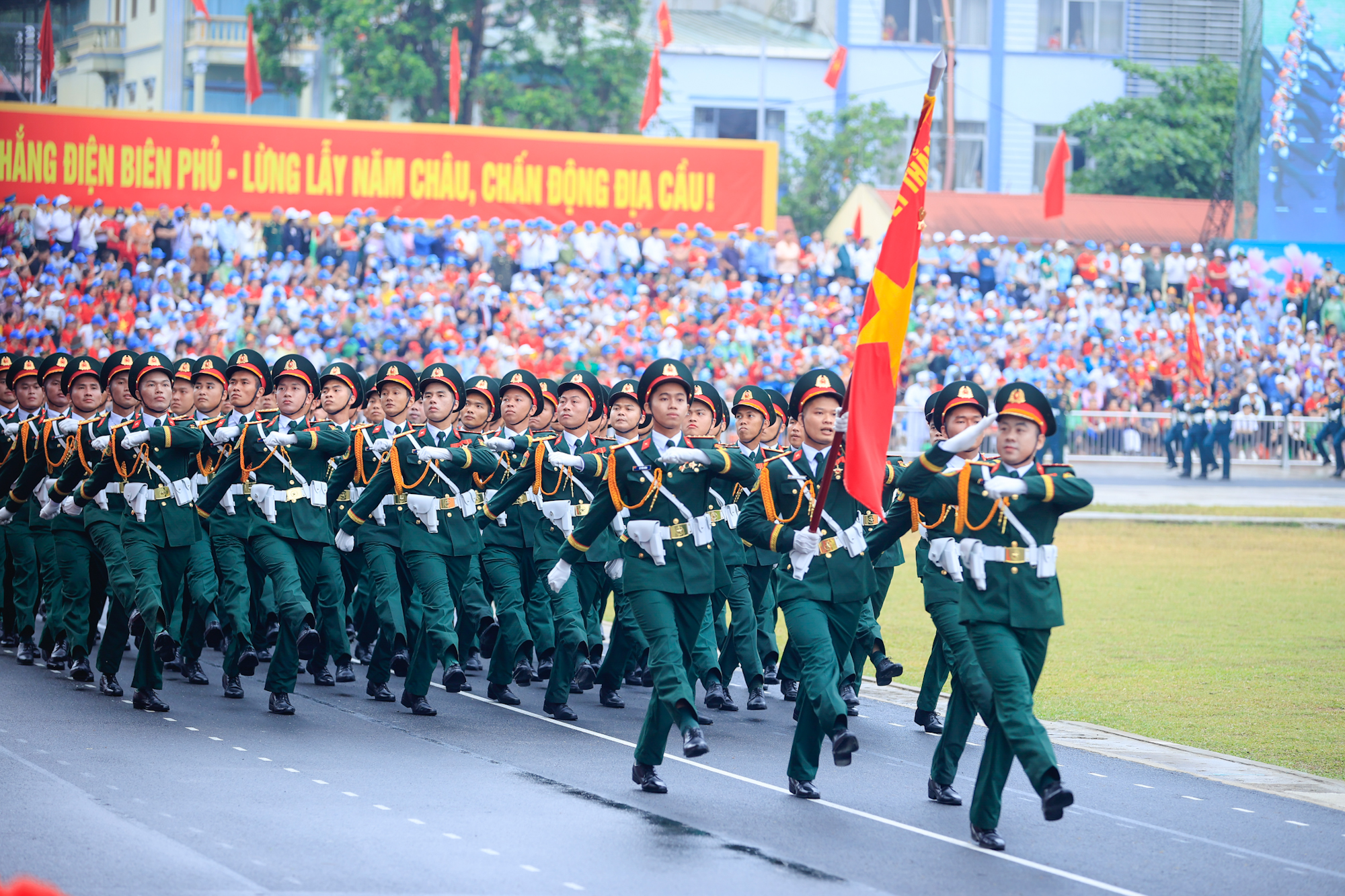 Tăng cường quốc phòng, an ninh, đối ngoại trong kỷ nguyên vươn mình - Ảnh 1.