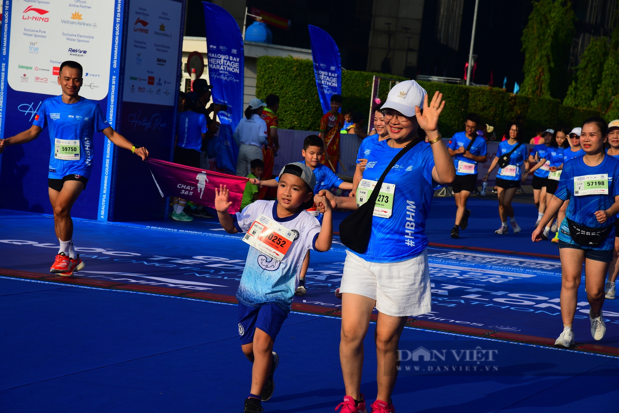 Hơn 13.500 runner tham gia Marathon Quốc tế Di sản Hạ Long- Ảnh 5.