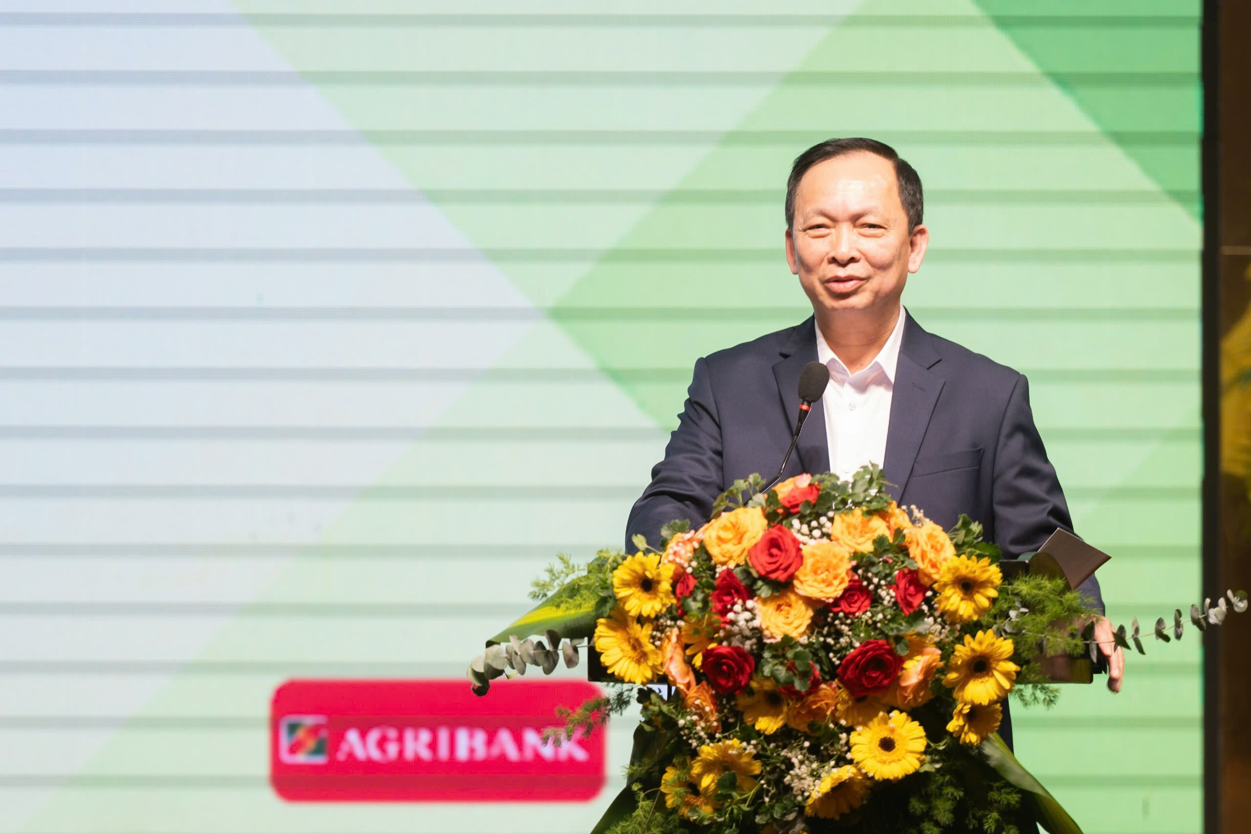 Agribank sẵn sàng thúc đẩy tín dụng cho ngành hàng nông sản chủ lực, đưa ĐBSCL phát triển bền vững - Ảnh 2.