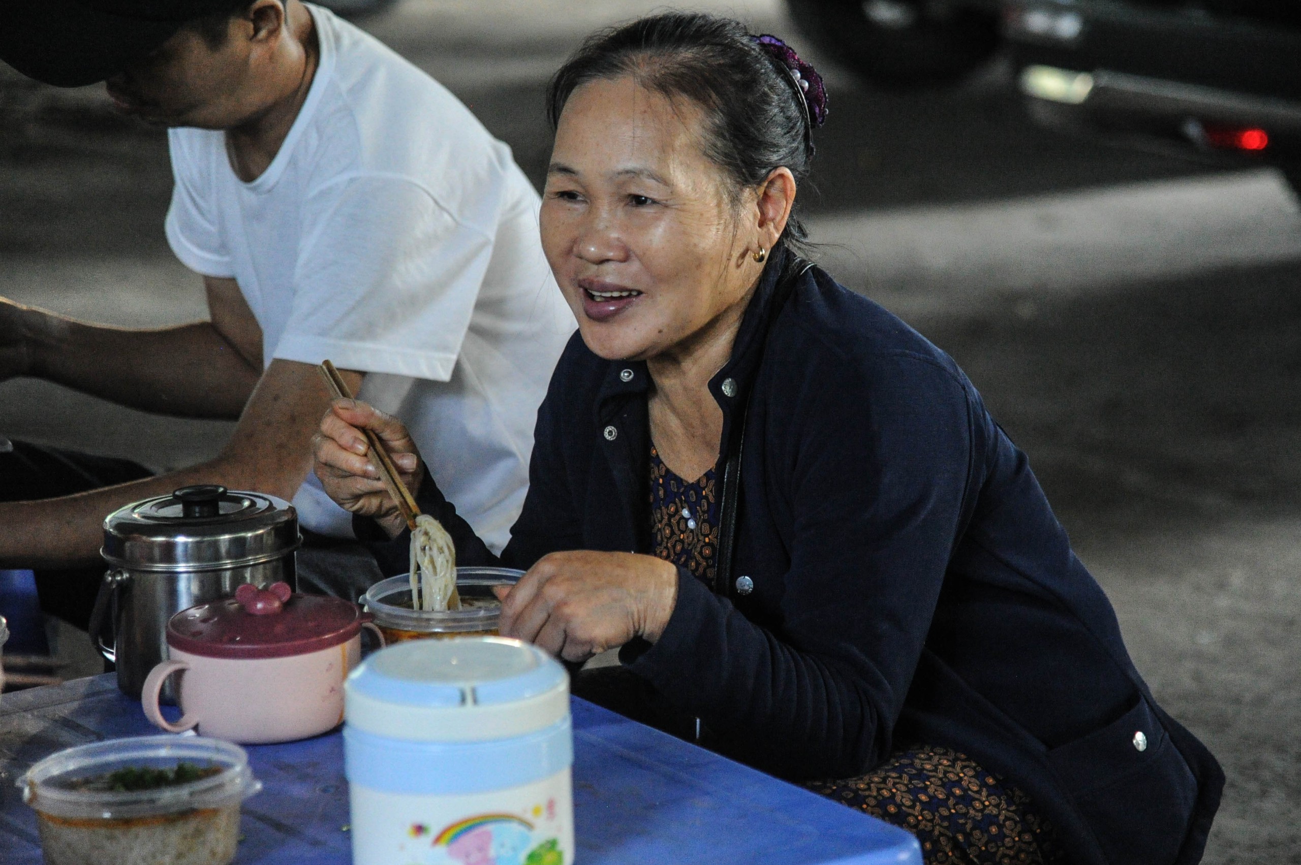 Bữa Cơm Yêu Thương số 79: Gói ghém yêu thương qua từng suất ăn 0 đồng- Ảnh 10.