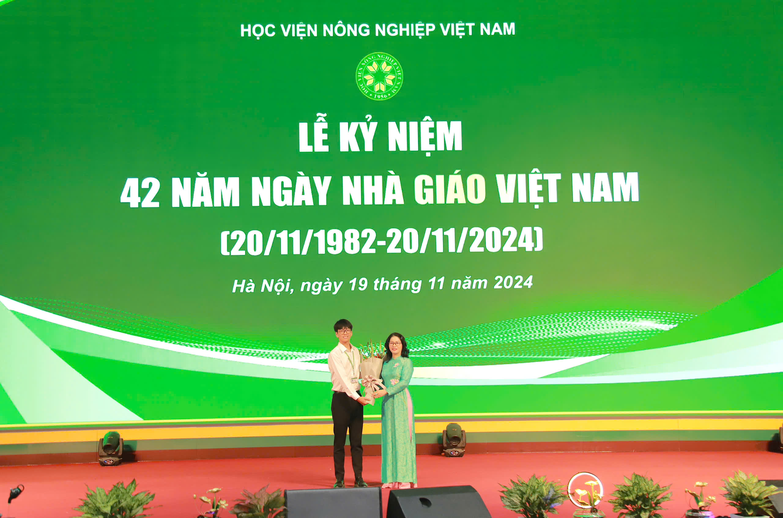 Giám đốc Học viện Nông nghiệp Việt Nam: Sự nghiệp "trồng người" chưa bao giờ là một con đường dễ dàng - Ảnh 4.