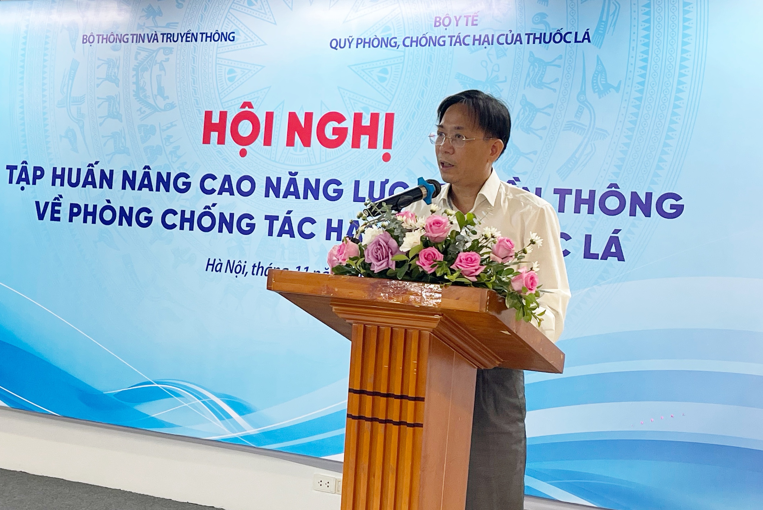 Hơn 104 nghìn ca tử vong/năm vì các bệnh có liên quan đến thuốc lá, tăng thuế có góp phần giảm thiêu thụ? - Ảnh 1.