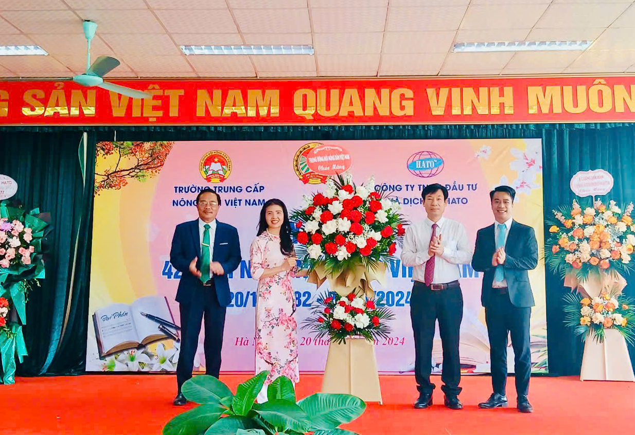 Trường Trung cấp Nông dân Việt Nam tôn vinh truyền thống tôn sư trọng đạo - Ảnh 1.