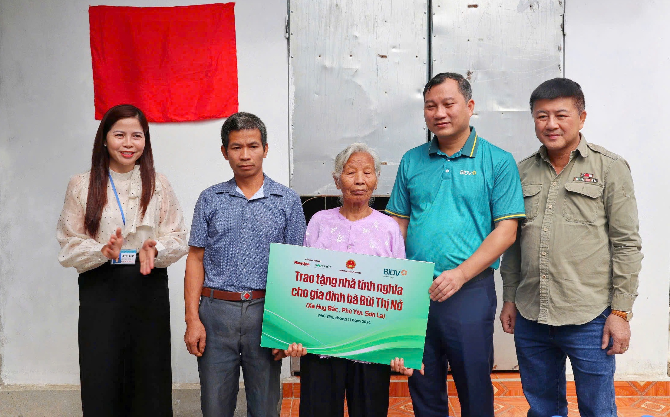 Khánh thành nhà tình nghĩa tại Phù Yên Sơn La: “Tết này tôi có nhà mới rồi!” - Ảnh 6.