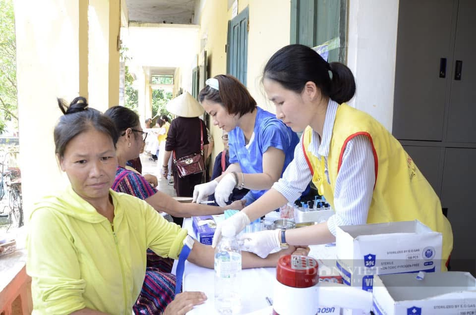 Loạt bài: "Bí mật" bên trong những phòng khám 0 đồng hoạt động bằng… tình yêu - Ảnh 20.