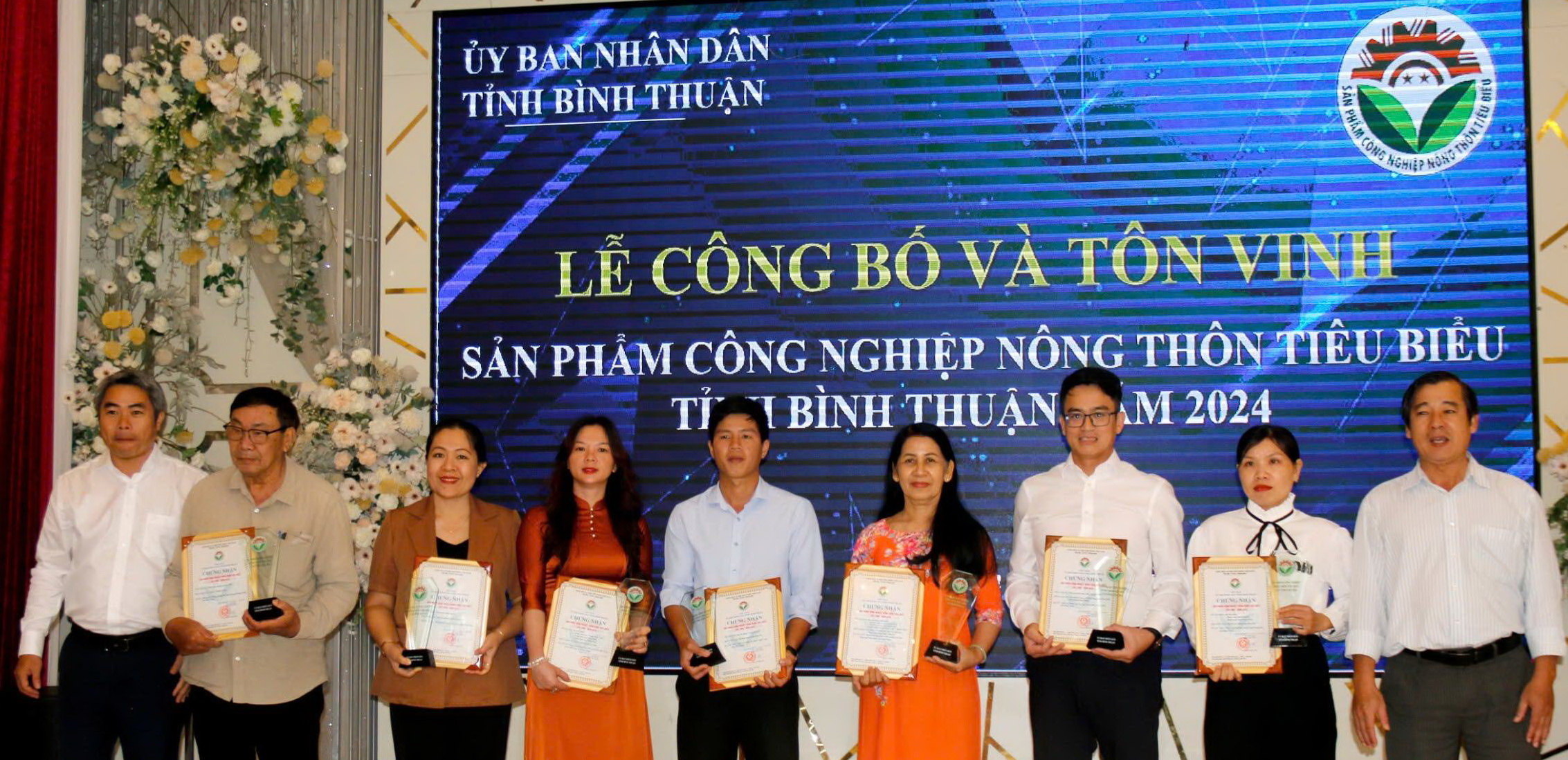 Công bố và tôn vinh 30 sản phẩm công nghiệp nông thôn tiêu biểu năm 2024 ở Bình Thuận - Ảnh 1.