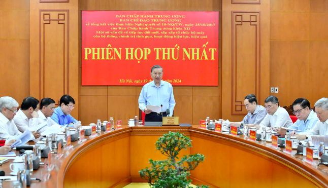 Sáp nhập, tinh gọn tổ chức bộ máy: "Cán bộ phải như con dao pha" - Ảnh 1.