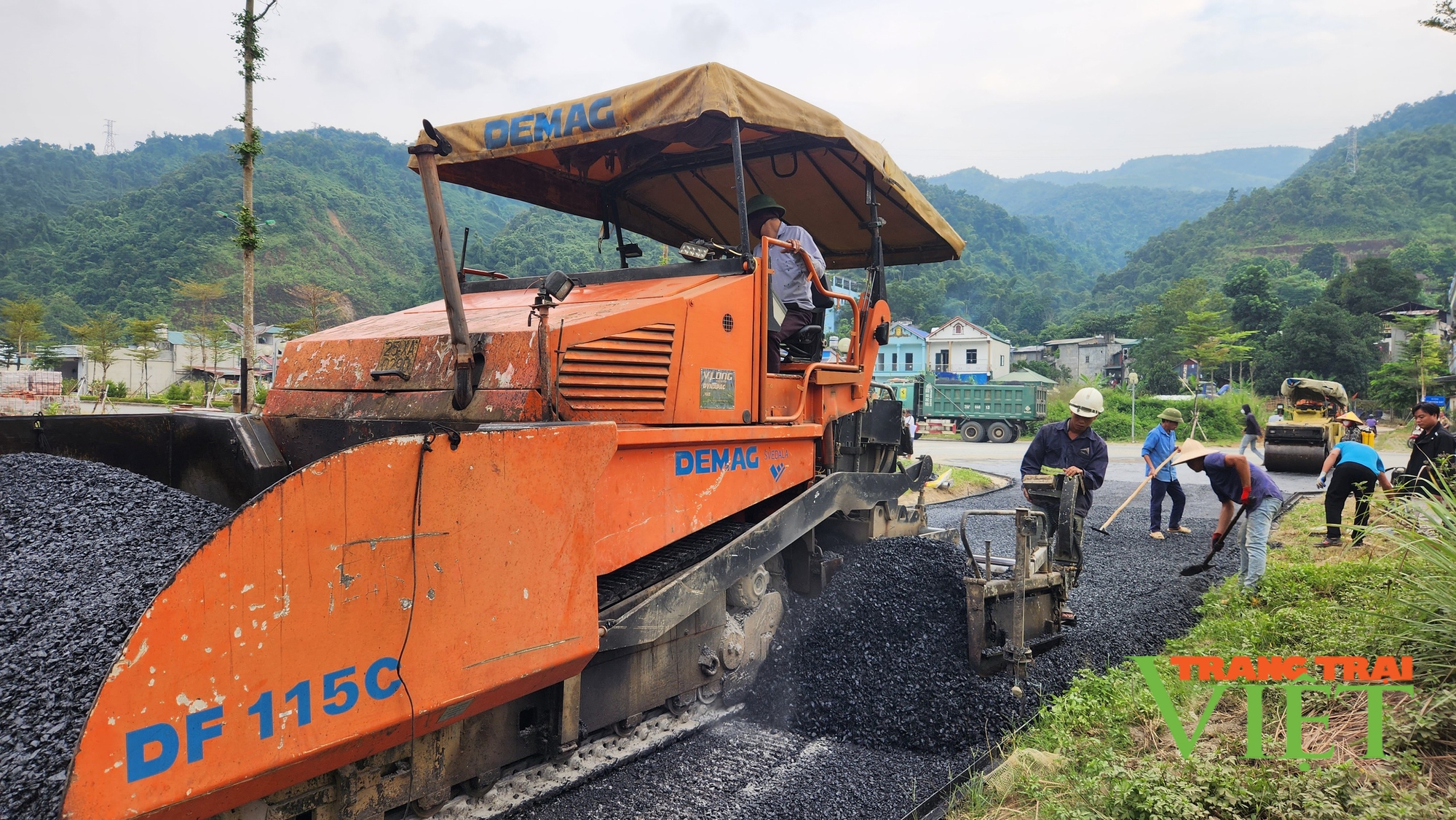 Mường Tè nỗ lực hoàn thiện cơ sở hạ tầng đô thị - Ảnh 1.