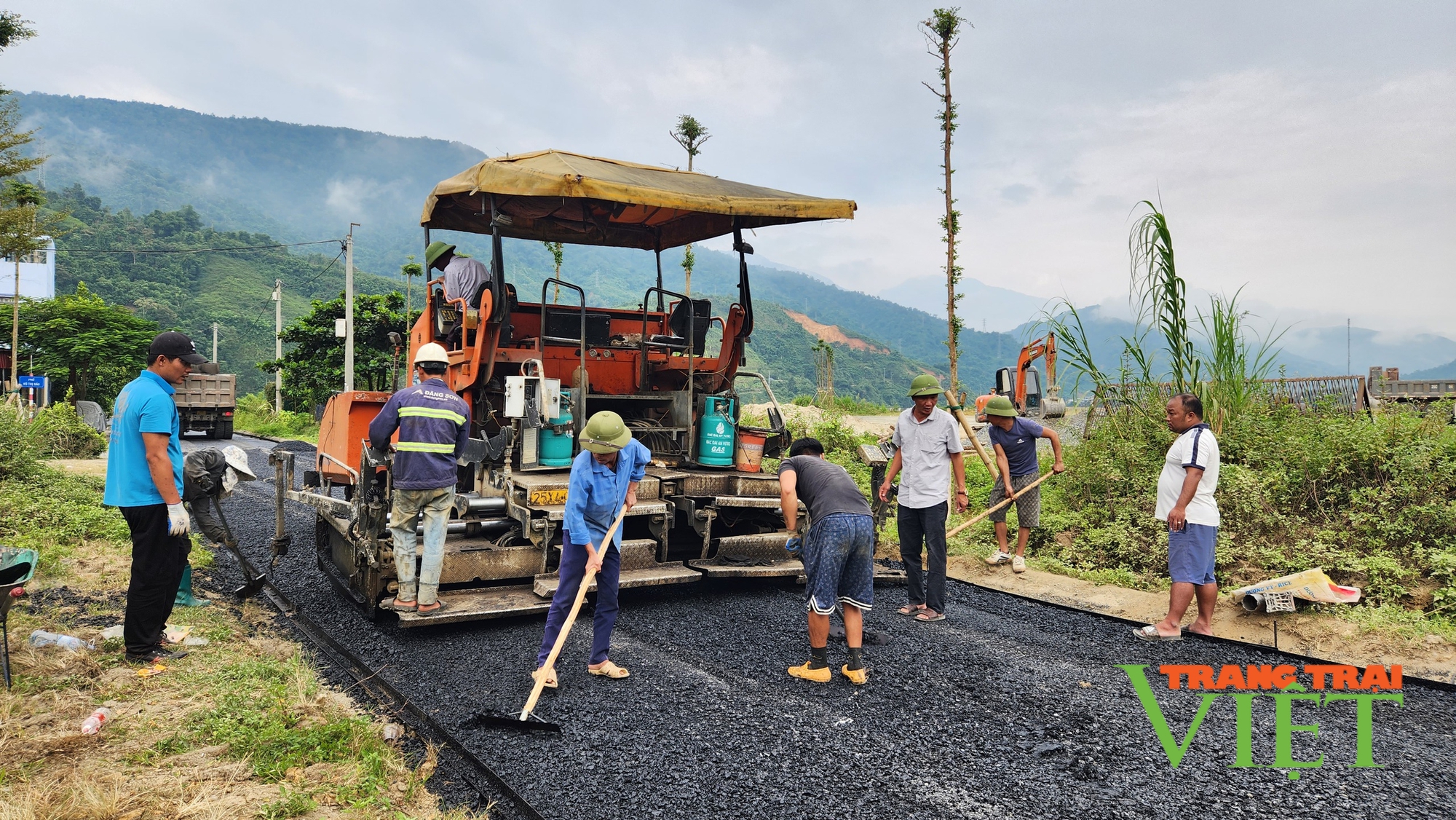 Mường Tè nỗ lực hoàn thiện cơ sở hạ tầng đô thị - Ảnh 2.