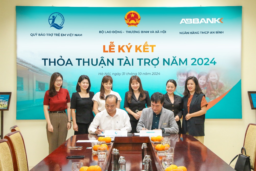 ABBANK và quỹ bảo trợ trẻ em Việt Nam chính thức chung tay vì sự nghiệp chăm sóc, bảo vệ, phát triển trẻ em - Ảnh 2.