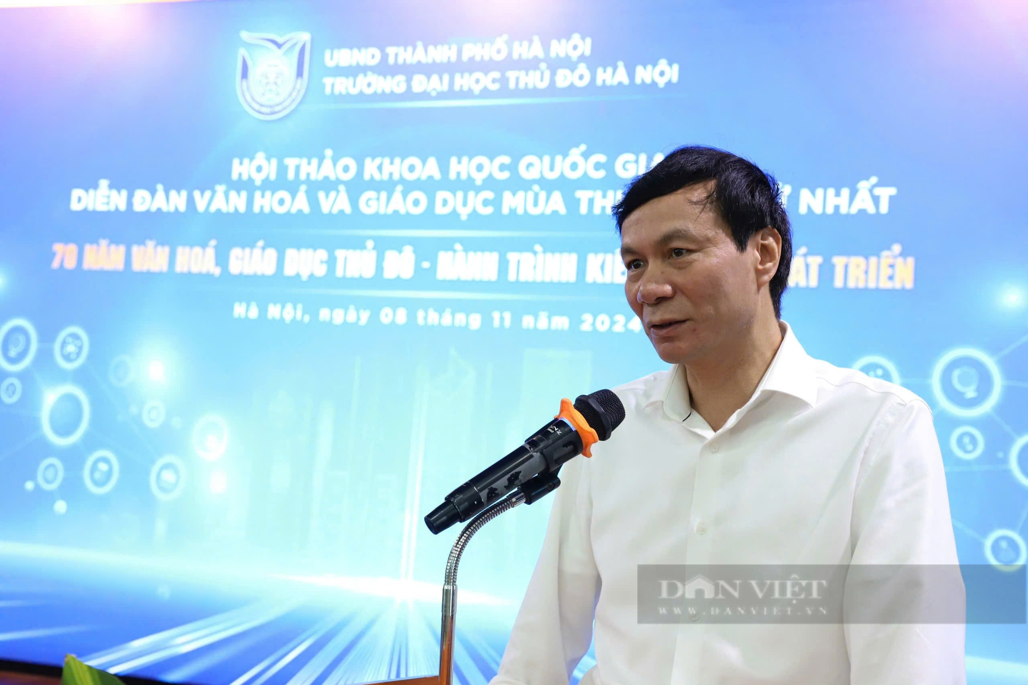 Hiệu trưởng một trường đề xuất: Miễn học phí đến hết cấp THCS cho học sinh Hà Nội- Ảnh 1.