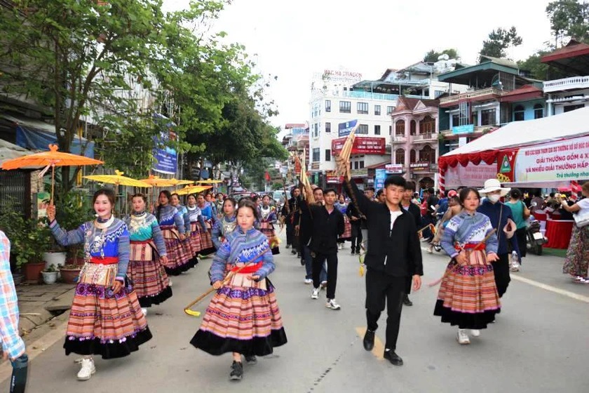 “Nghiêng say mùa Đông” - chủ đề tổ chức Festival cao nguyên trắng Bắc Hà năm 2024 - Ảnh 1.