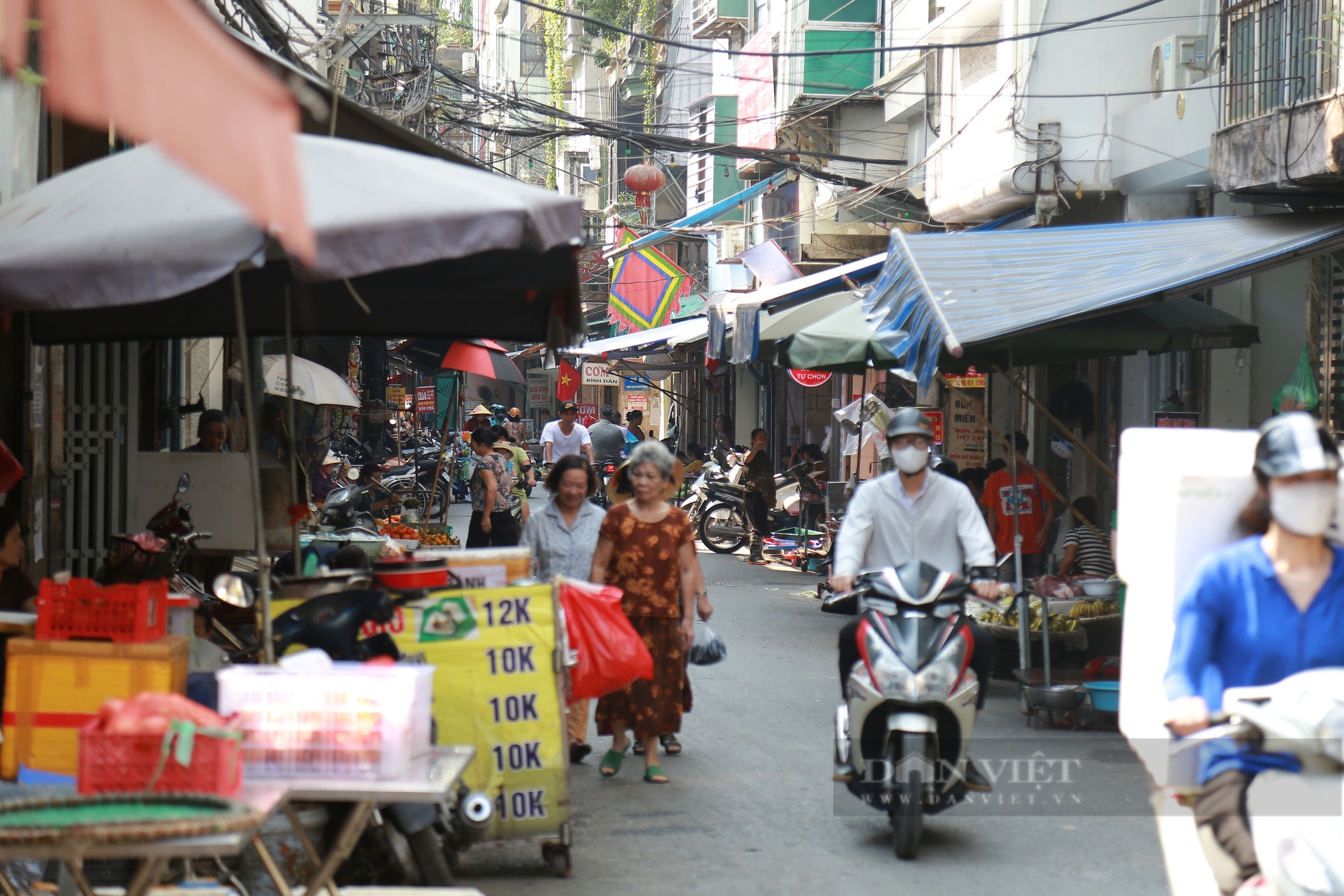 Hà Nội: Chợ Khâm Thiên vắng tiểu thương trước khi được  xây mới- Ảnh 16.