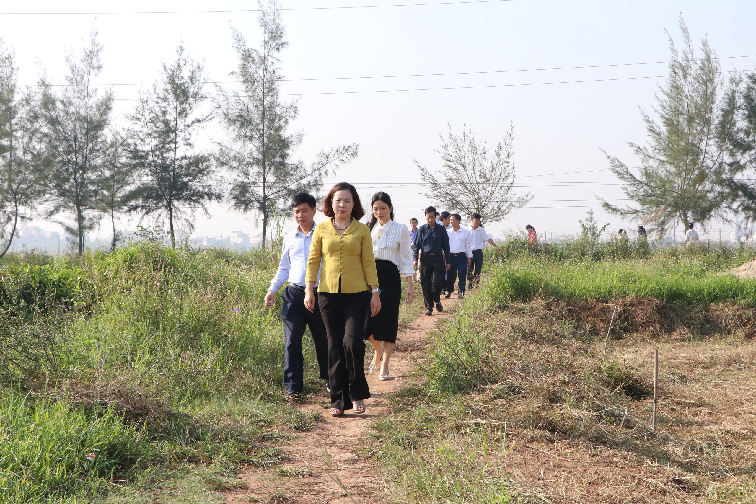 Làm việc với Hội ND xã Trọng Quan (Thái Bình), Phó Chủ tịch Hội NDVN Bùi Thị Thơm yêu cầu làm tốt 6 nhiệm vụ- Ảnh 5.