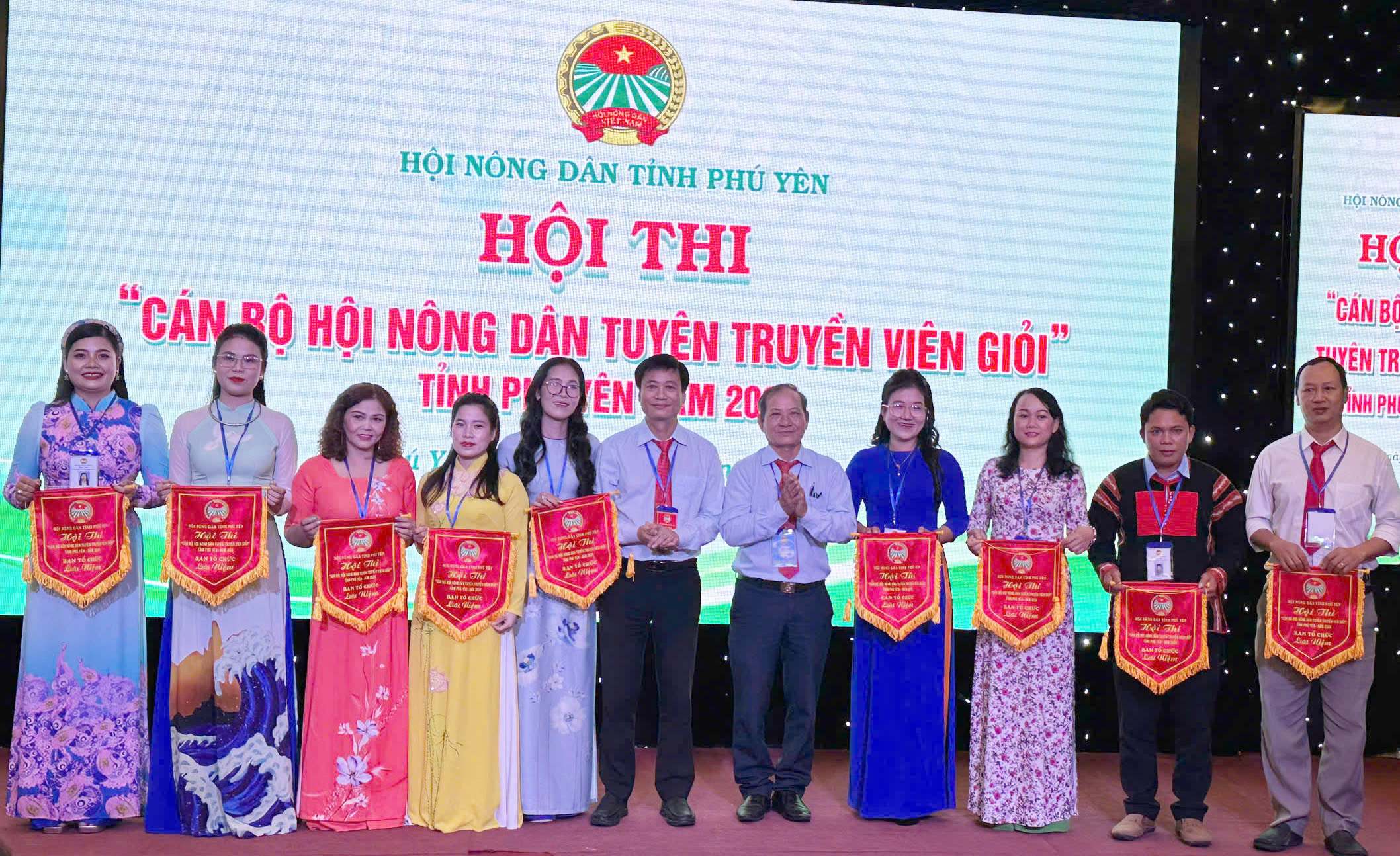 Phú Yên: Hội Nông dân huyện Đồng Xuân đạt giải nhất hội thi cán bộ hội nông dân tuyên truyền viên giỏi - Ảnh 1.