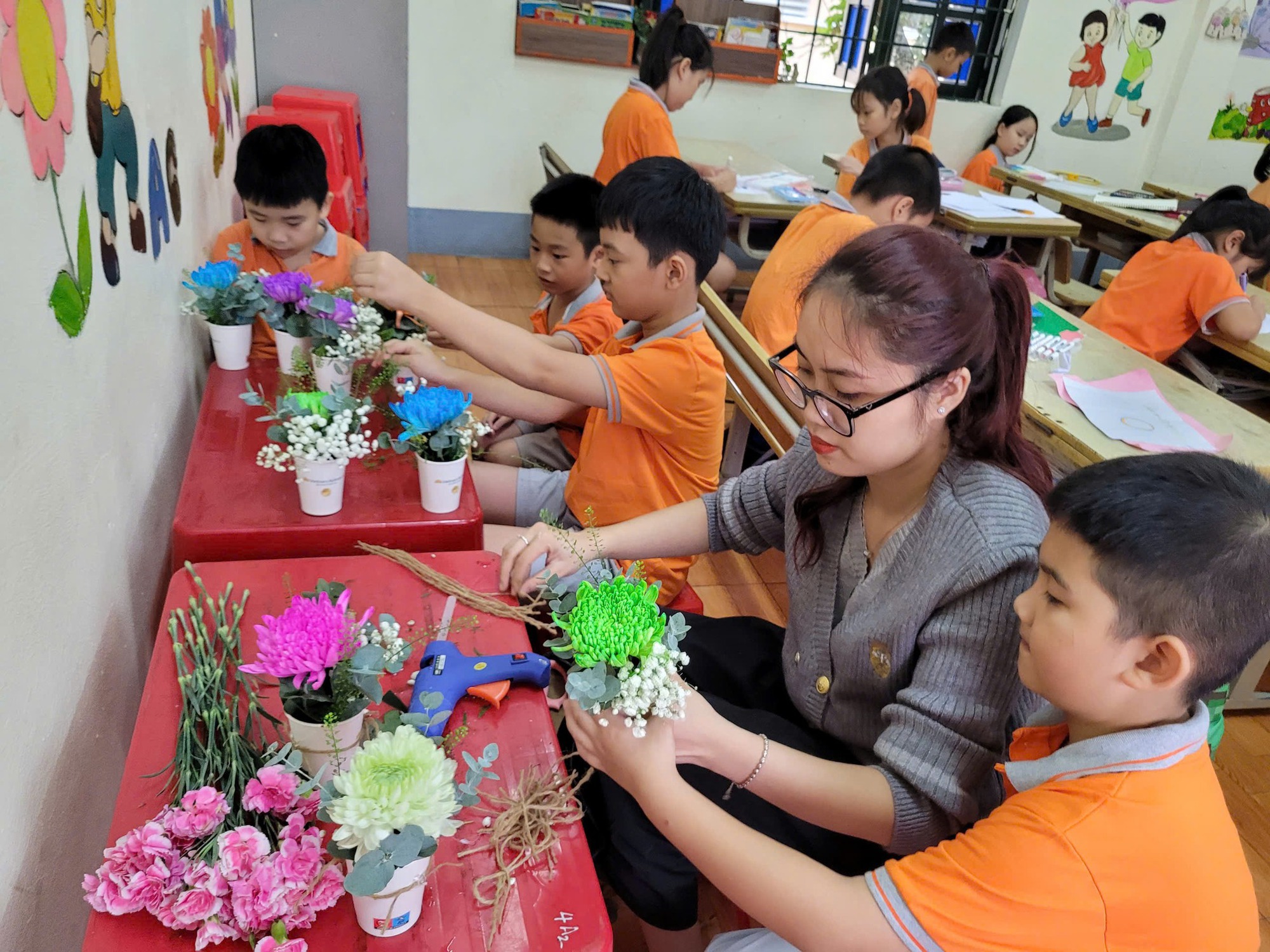 Lào Cai thông qua Nghị quyết không thu học phí đối với trẻ mầm non, học sinh các cấp năm học 2024 - 2025 - Ảnh 4.